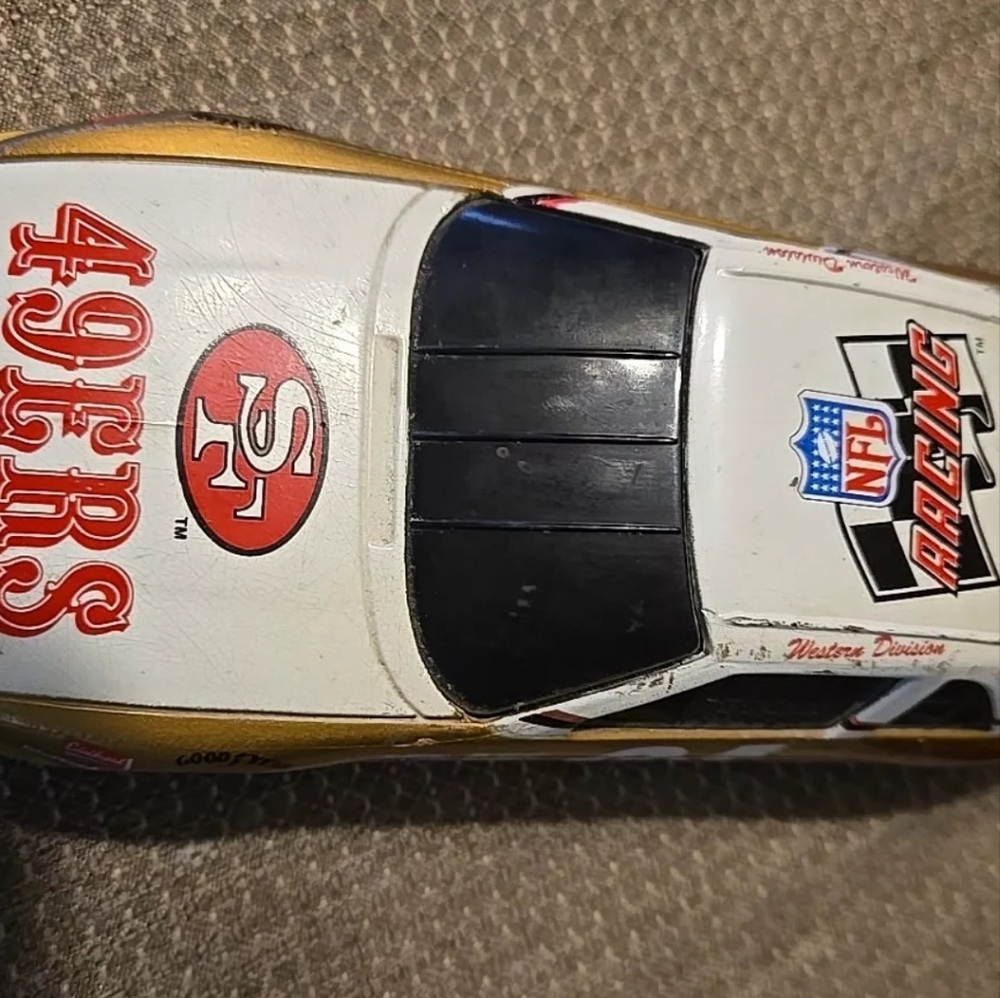 1994 Racing Champions 1:24 Scale San Francisco 49ers NFL Die-Cast Race Car